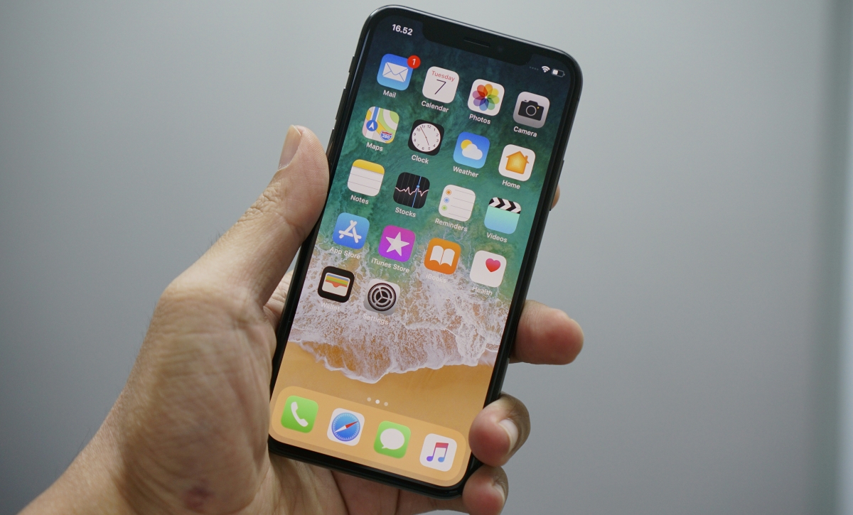 iPhone X
