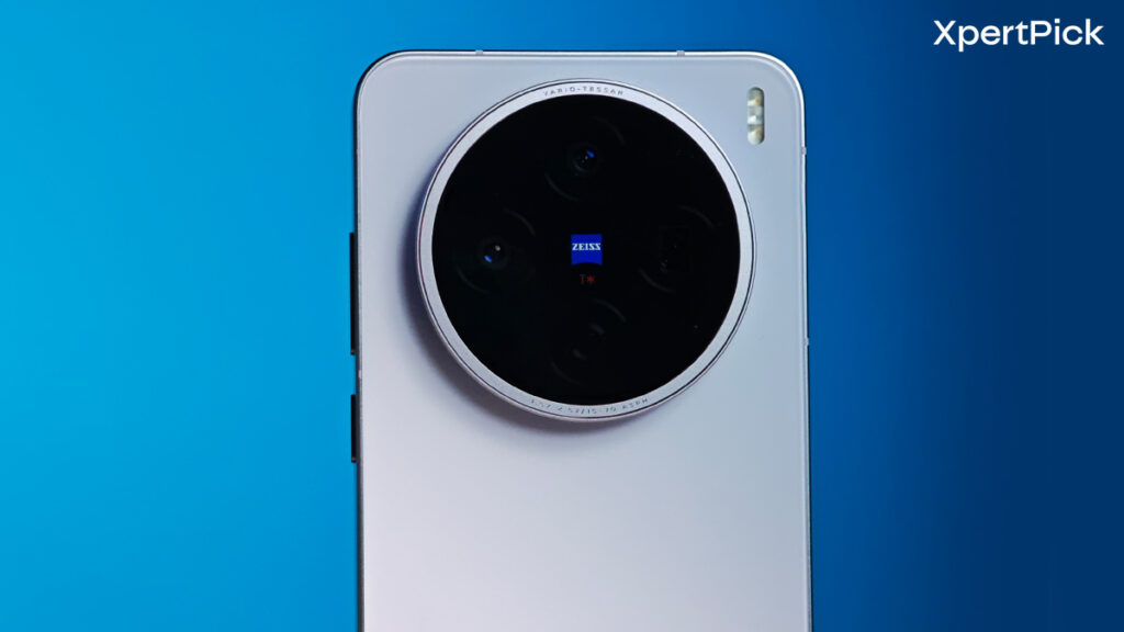 Close-up of Vivo X200T rear circular camera module showing ZEISS branding and triple camera sensors on matte back panel. (Source: Yetnesh Dubey / XpertPick)