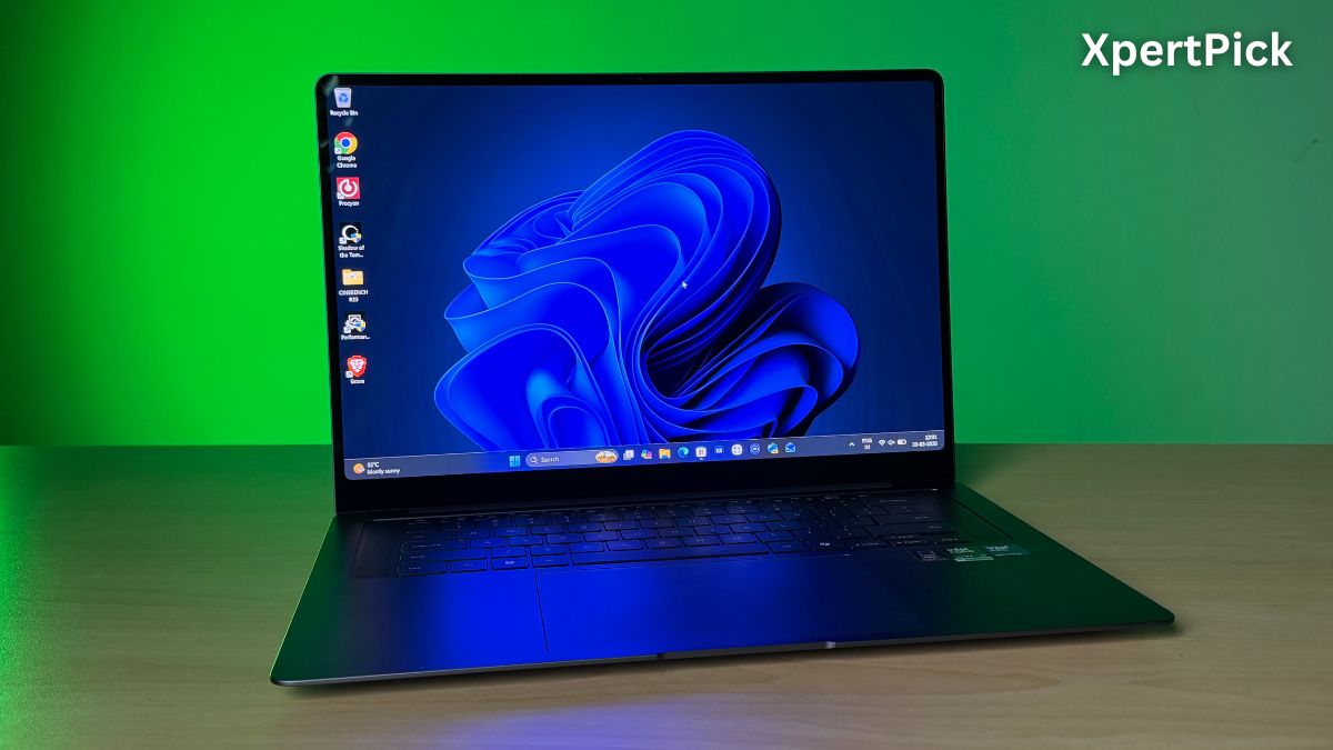 Samsung Galaxy Book6 Pro First Impressions AMOLED Display